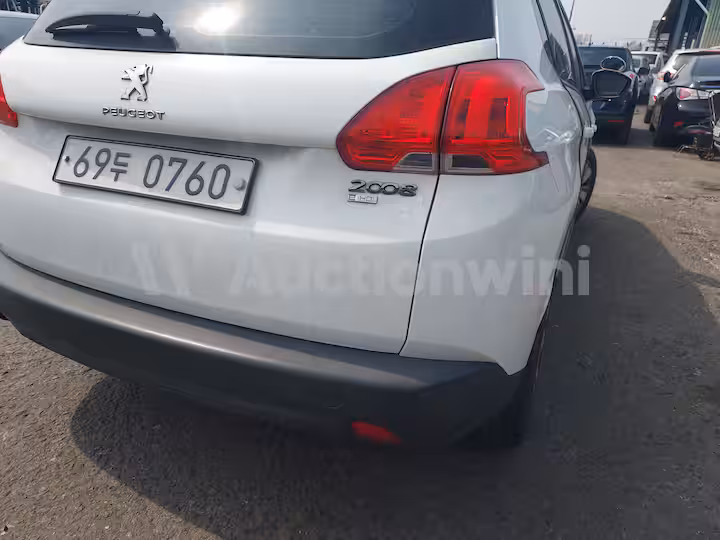 Peugeot 2008 2016 — 11
