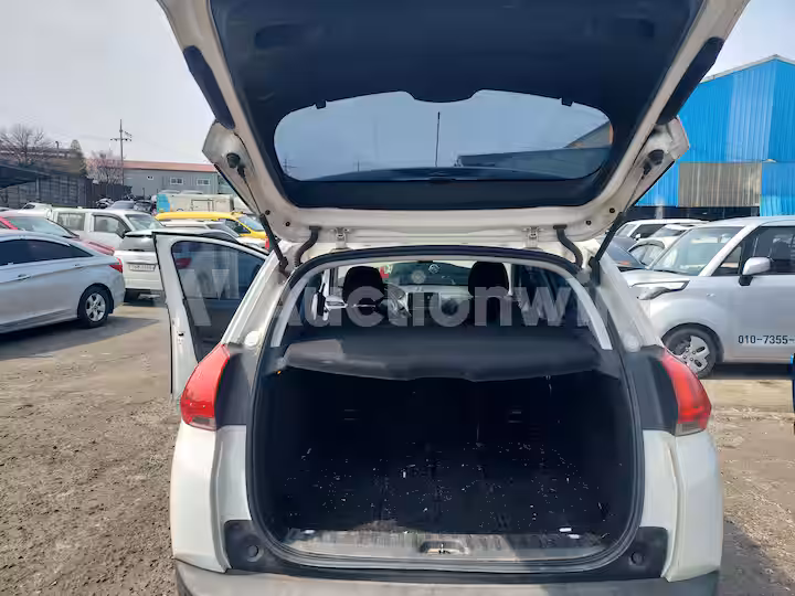 Peugeot 2008 2016 — 36