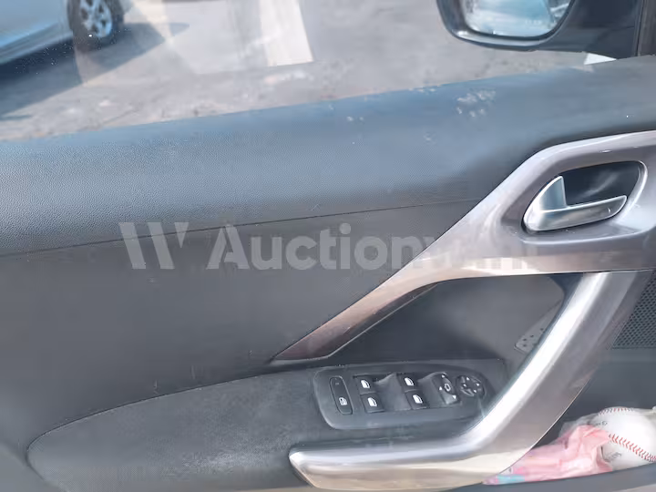 Peugeot 2008 2016 — 46