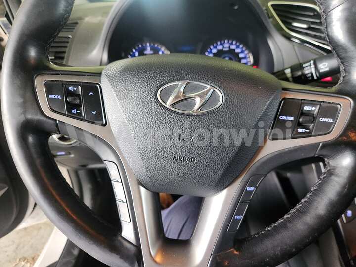 Hyundai i40 2013 — 30
