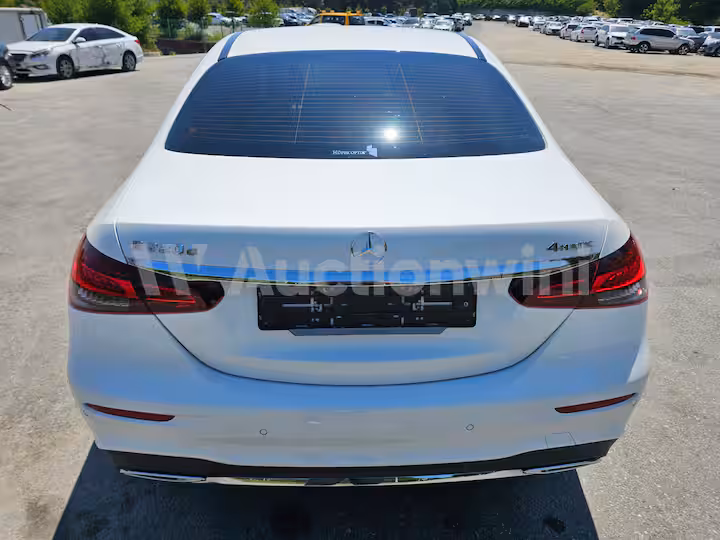 Mercedes Benz E Class W213 2023 — 5