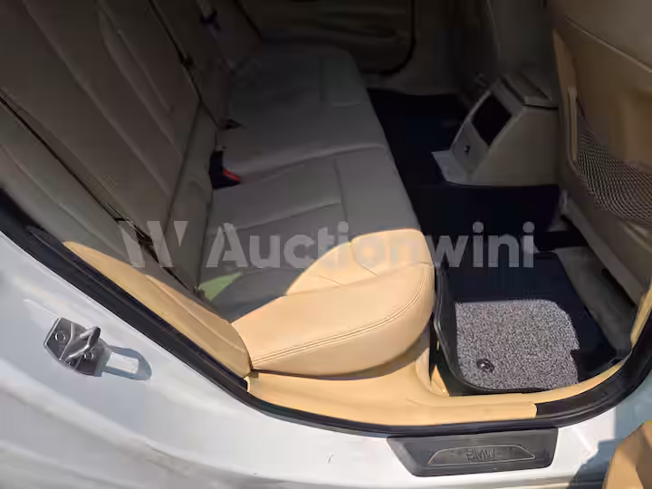 BMW Grand Turismo 2015 — 25