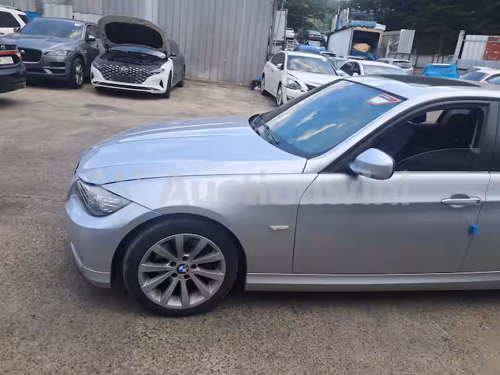 BMW 3 Series 2009 — 2