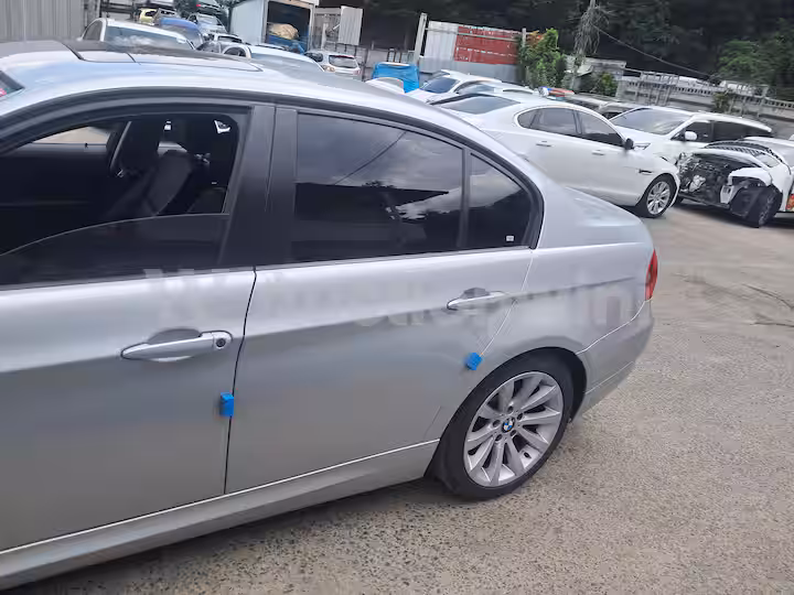 BMW 3 Series 2009 — 3