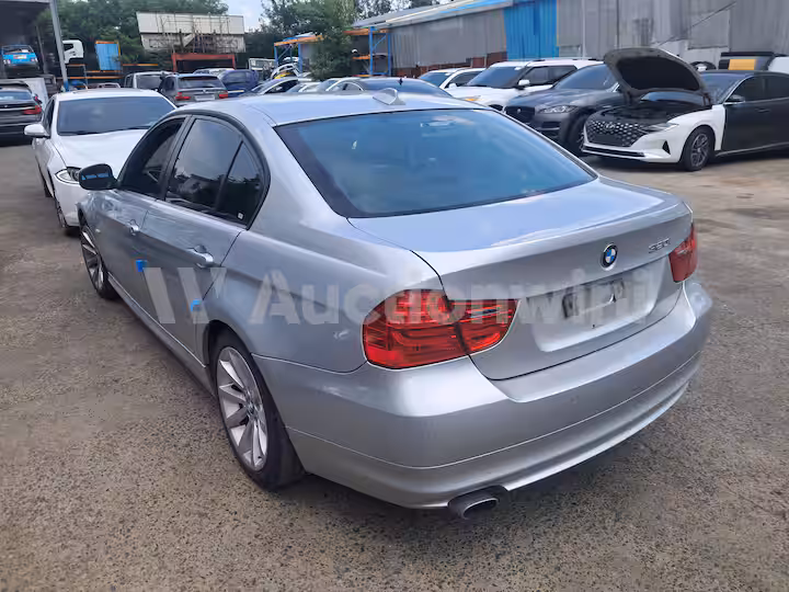 BMW 3 Series 2009 — 4