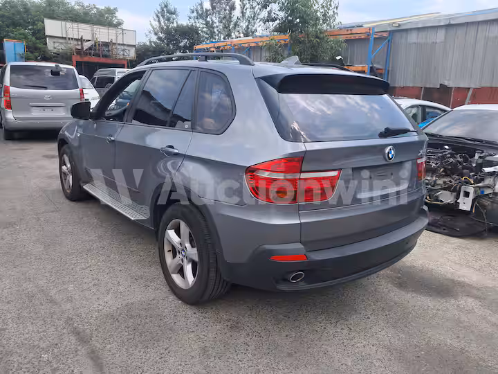 BMW X5 (E70) 2008 — 3