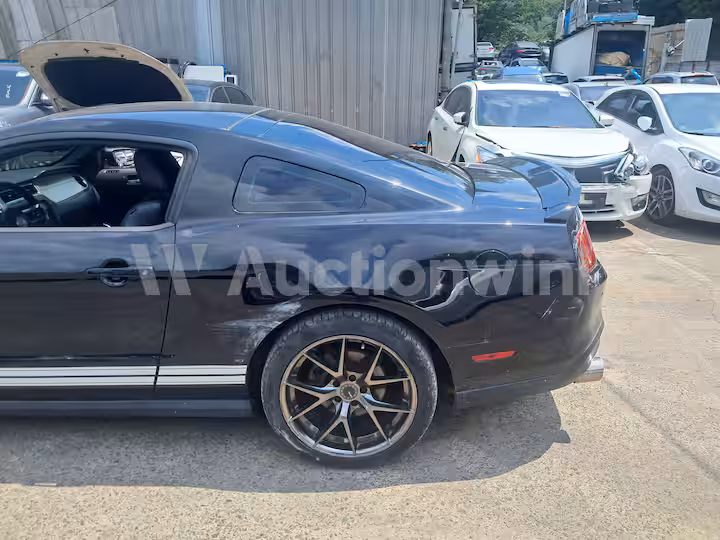 2010 Ford Mustang — 4