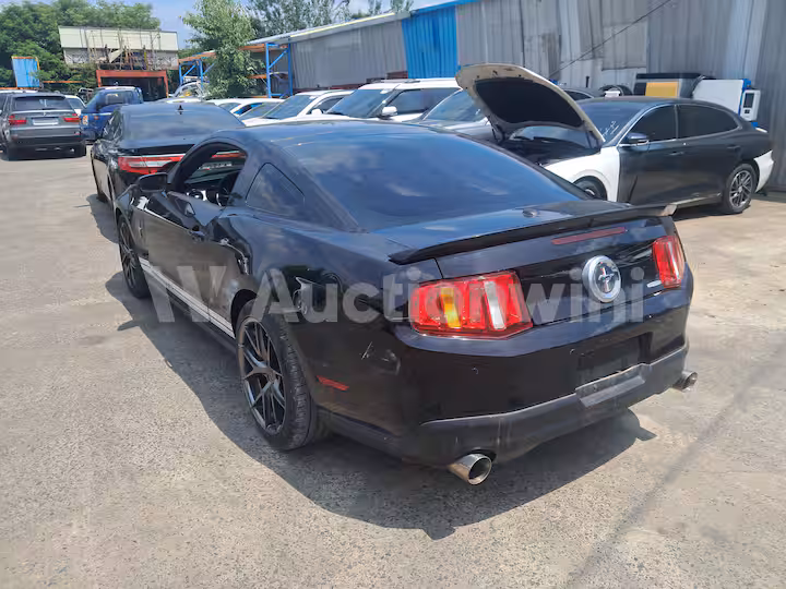 2010 Ford Mustang — 5