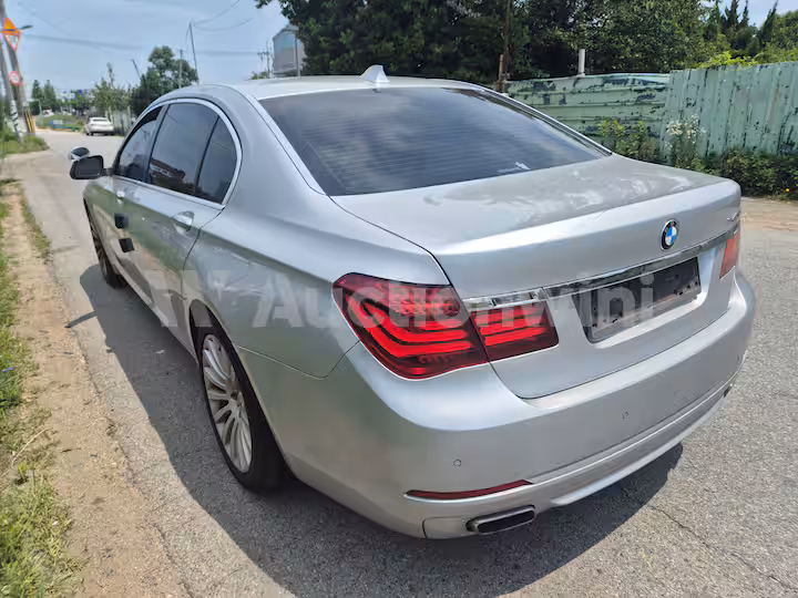 BMW 7 Series (F01) 2014 — 5