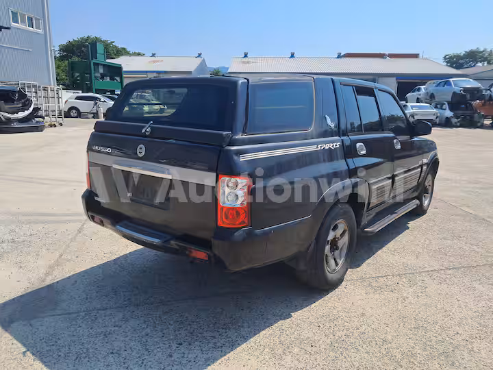 KGM (Ssangyong) New Musso Van 2004 — 5