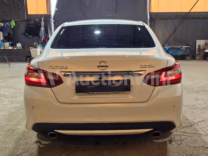 Nissan Altima 2018 — 4