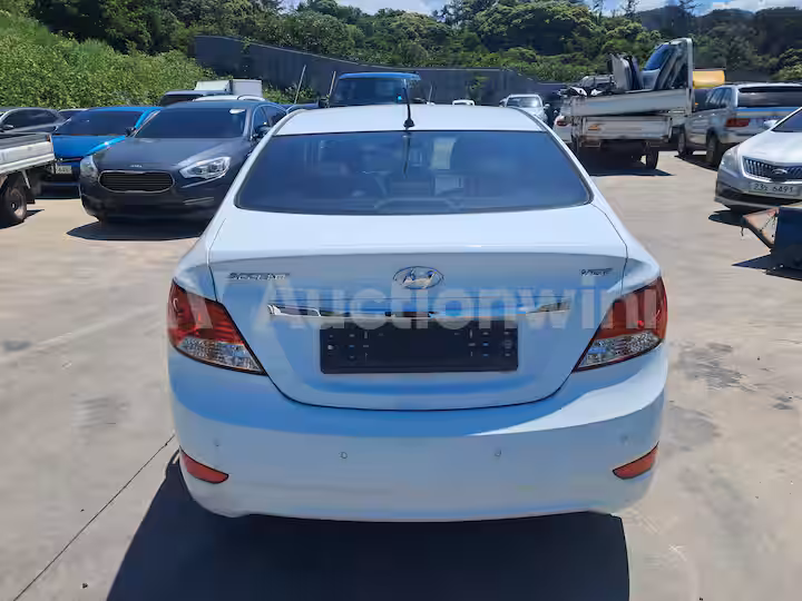 Hyundai Accent 2014 — 4
