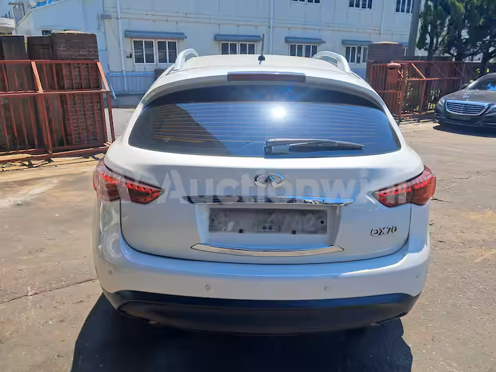 2014 Infiniti QX70 — 5