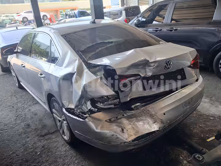 Volkswagen Passat 2018 — 4