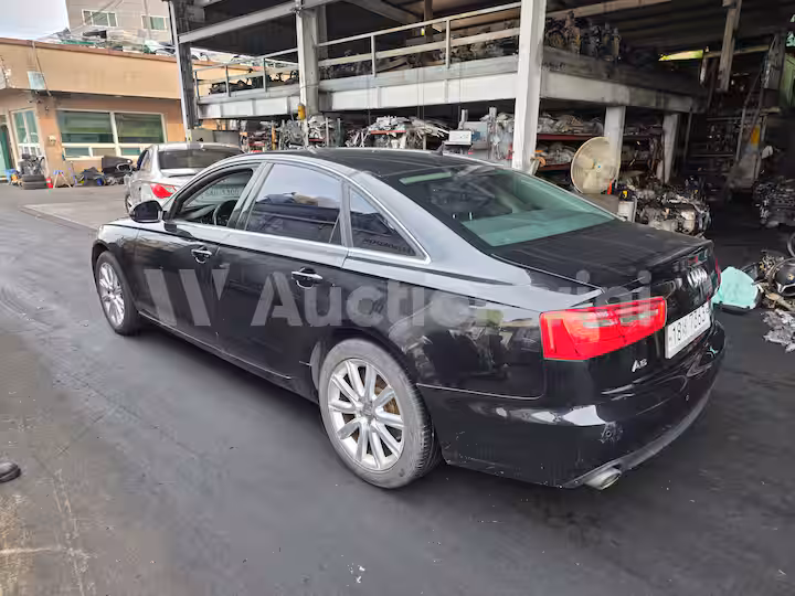 Audi A6 2013 — 3