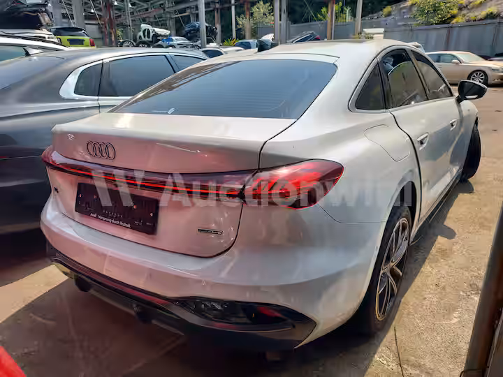 Audi A5 F5 2025 — 5