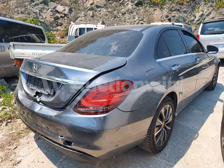 Mercedes Benz C Class 2019 — 5