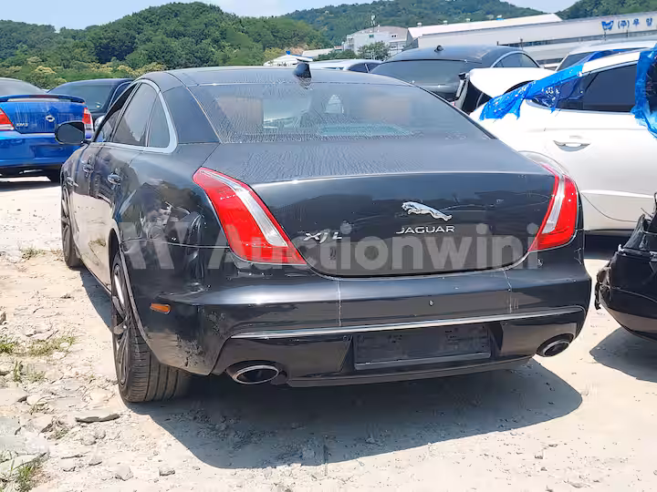 2016 Jaguar XJ 3.0D — 2