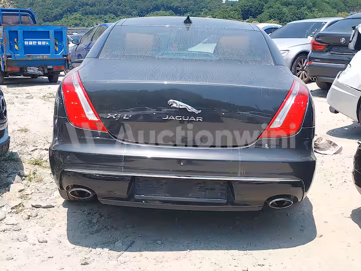 2016 Jaguar XJ 3.0D — 3