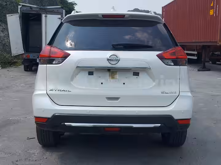 2018 Nissan X-Trail — 4
