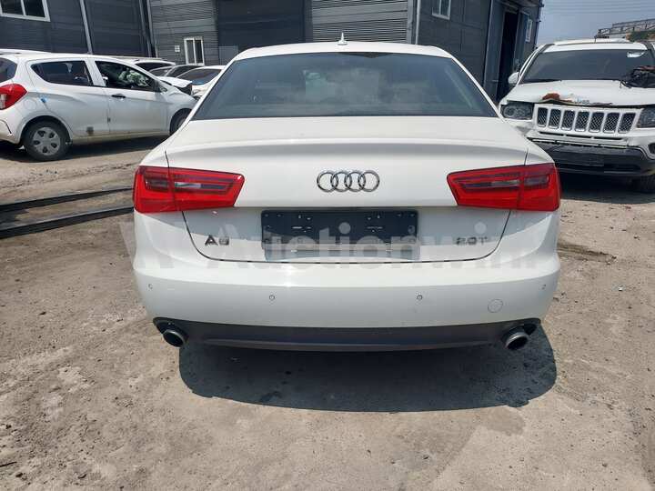 Audi A6 2012 — 4