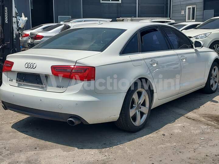 Audi A6 2012 — 5
