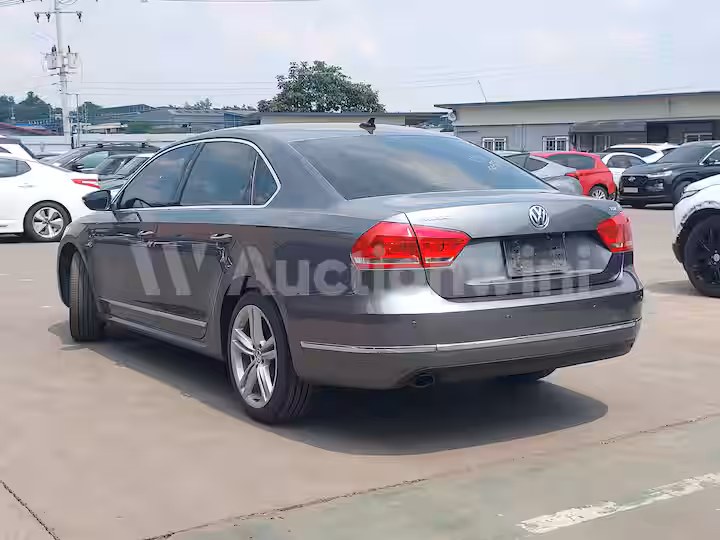 Volkswagen Passat 2015 — 3
