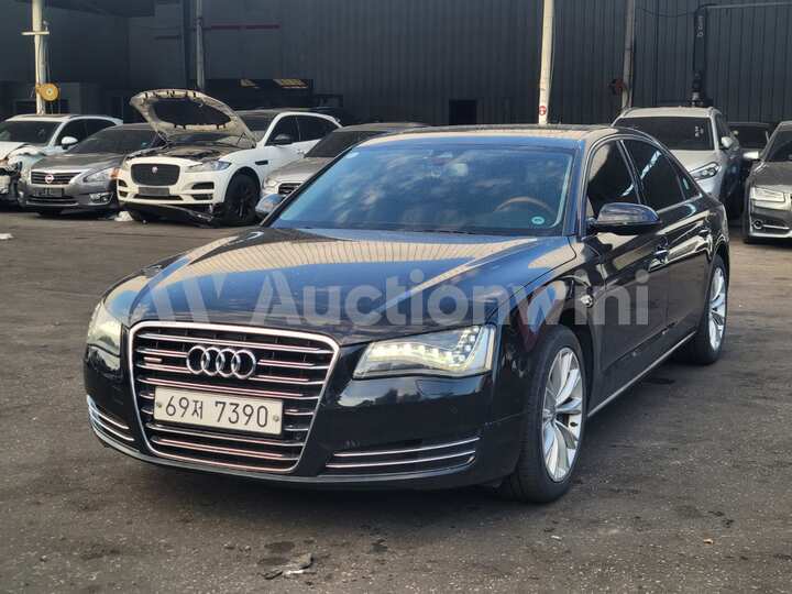 Audi A8 2012 — 2