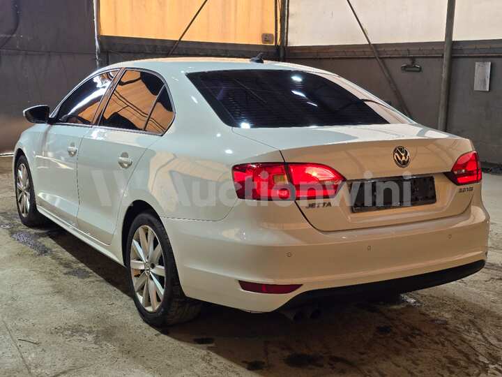 Volkswagen New Jetta 2014 — 3