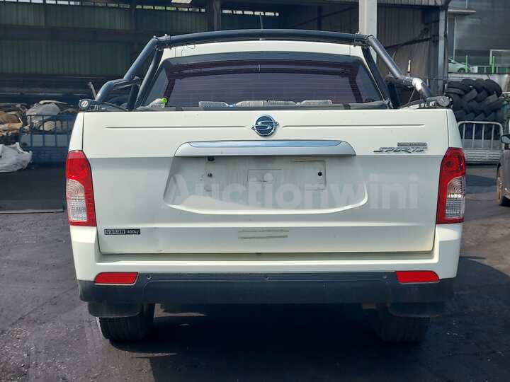 2014 KGM (Ssangyong) Korando Sports — 4