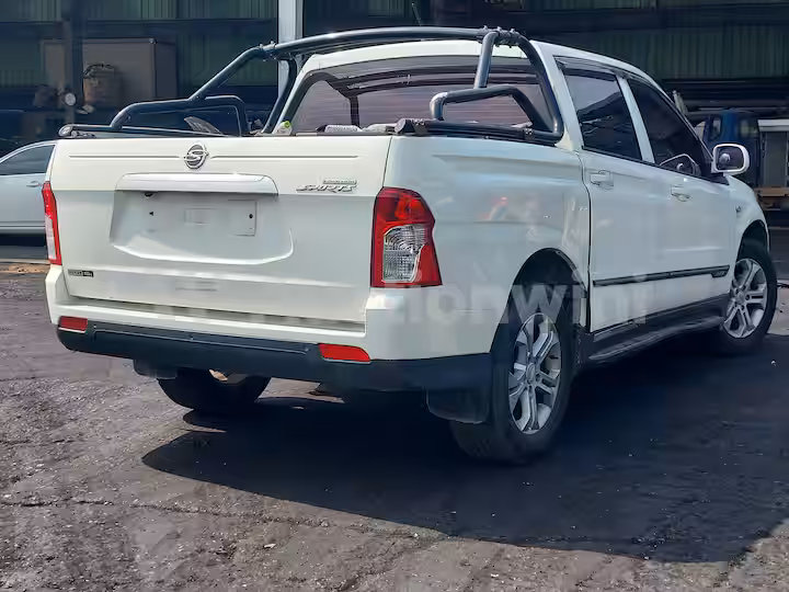 2014 KGM (Ssangyong) Korando Sports — 5