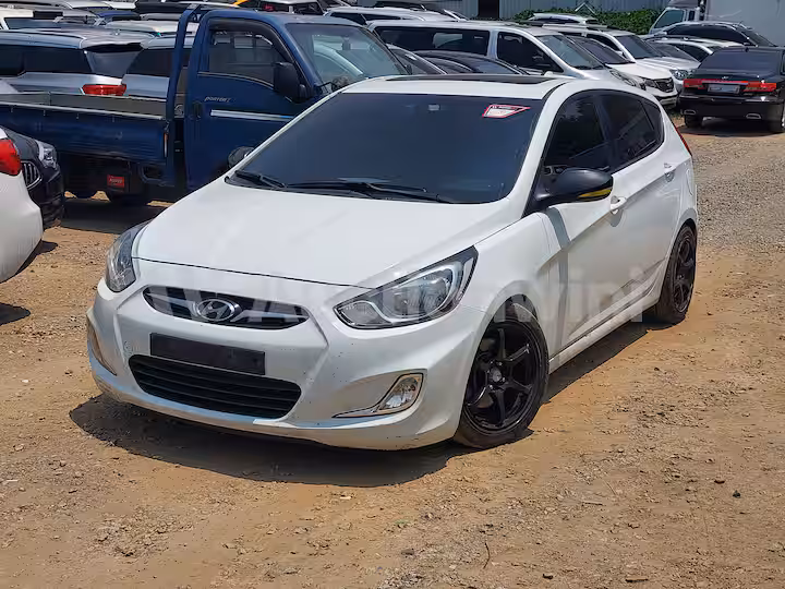 2012 Hyundai Accent — 2