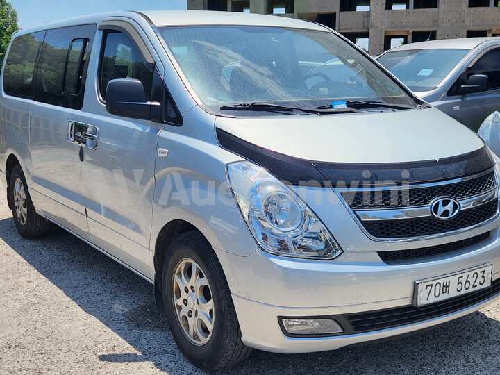 Hyundai Starex 2009 — 2