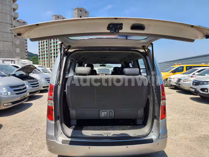 Hyundai Starex 2009 — 16