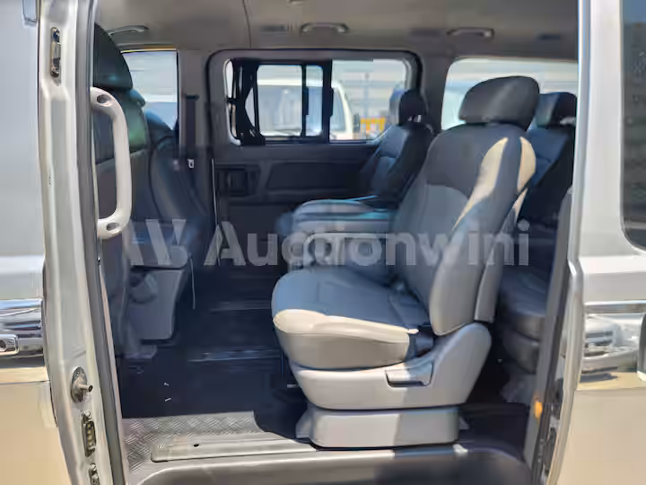 Hyundai Starex 2009 — 22
