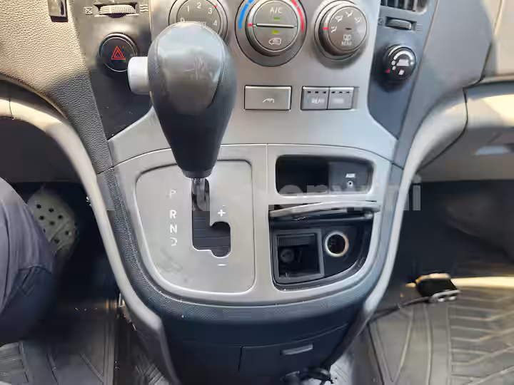 Hyundai Starex 2009 — 30