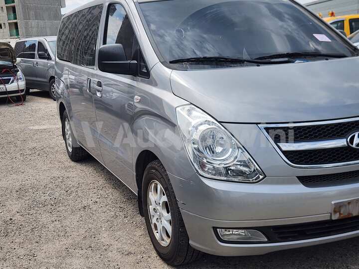 Hyundai Grand Starex 2011 — 3