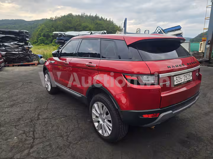 2017 Land Rover Range Rover Evoque — 4