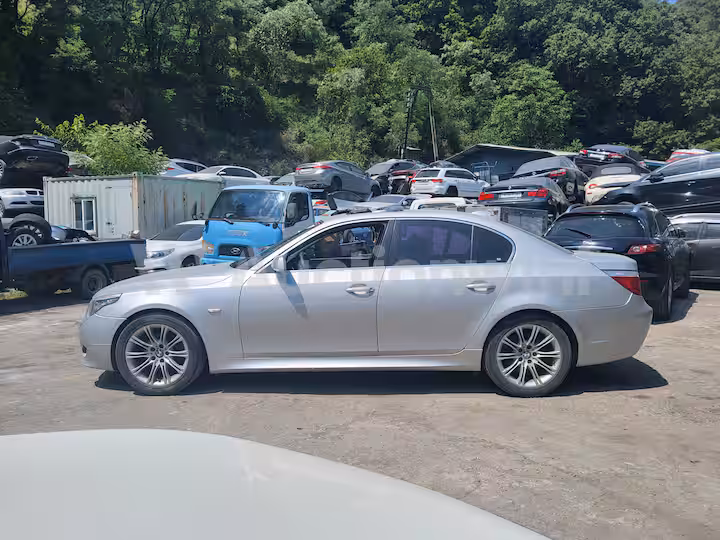 BMW 5 Series (E60) 2009 — 2