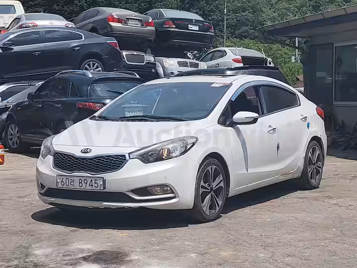 Kia K3 2015 — 2