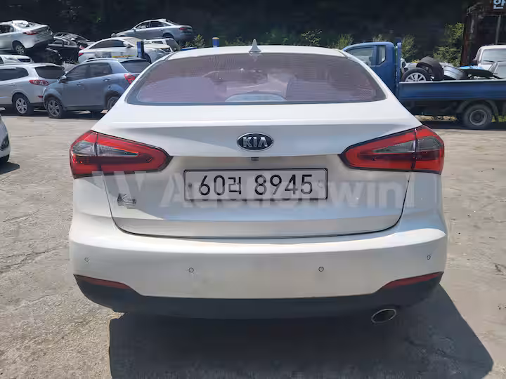 Kia K3 2015 — 5