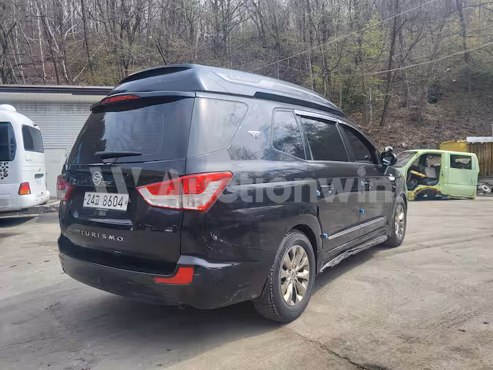 KGM (Ssangyong) Korando Turismo 2017 — 5