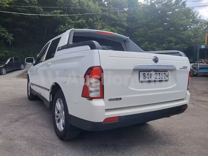 2014 KGM (Ssangyong) Korando Sports — 3