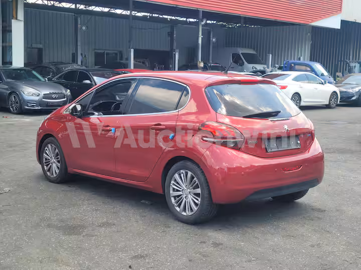 2017 Peugeot 208 — 3