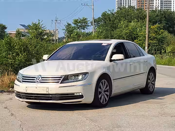 Volkswagen Phaeton 2015 — 2