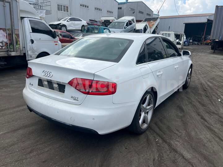 Audi A4 2010 — 3