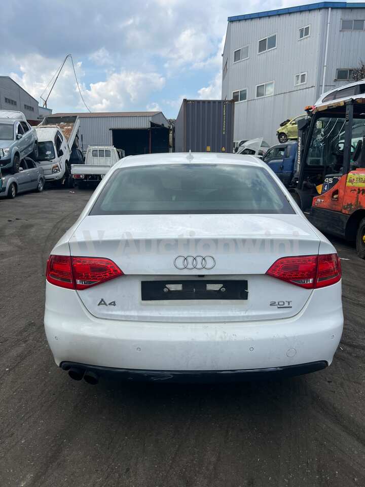 Audi A4 2010 — 5