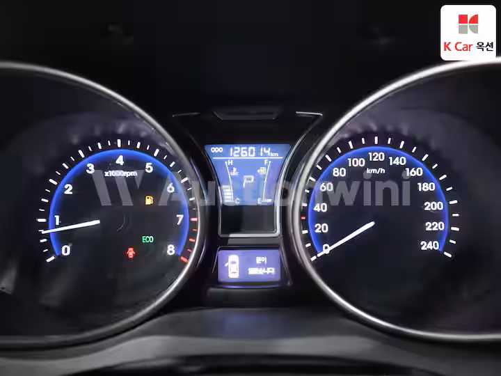 2012 Hyundai Veloster — 5