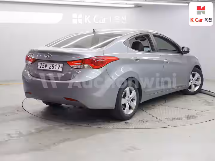 2013 Hyundai Avante MD — 2
