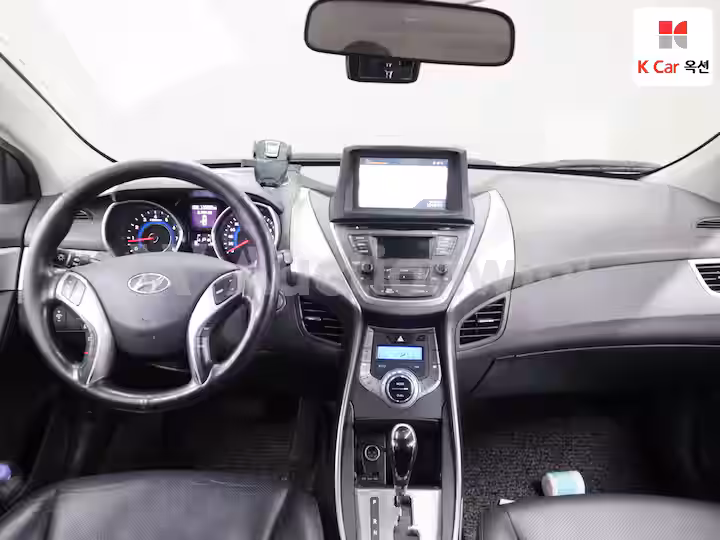 2013 Hyundai Avante MD — 3
